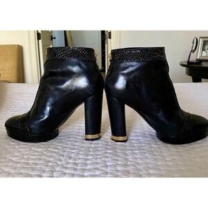 Tory Burch Black Ankle Heel Booties Leather Woman's size‎ 6 NEW  MSRP $434.00